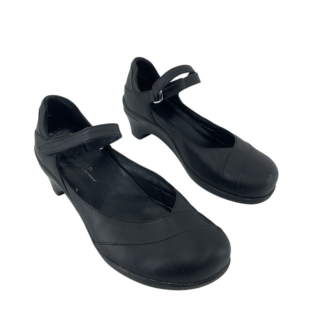 Aravon Maya Black Leather Mary Jane Shoes Women Size 9 Preowned